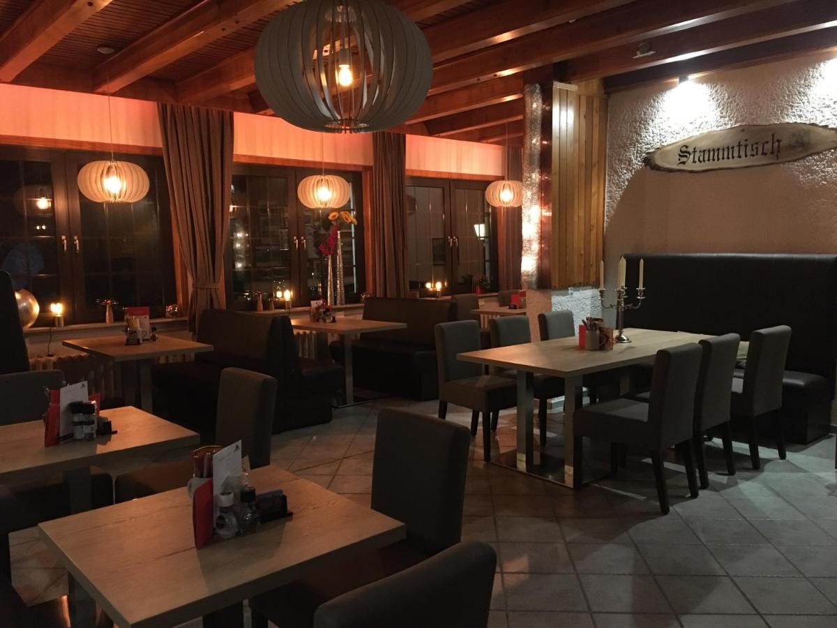 德鲁伊登斯泰恩酒店及餐厅 特劳泰斯腾 外观 照片